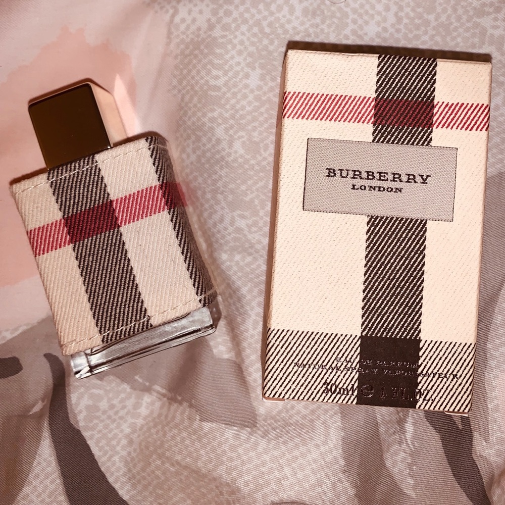 SOLD! Burberry London